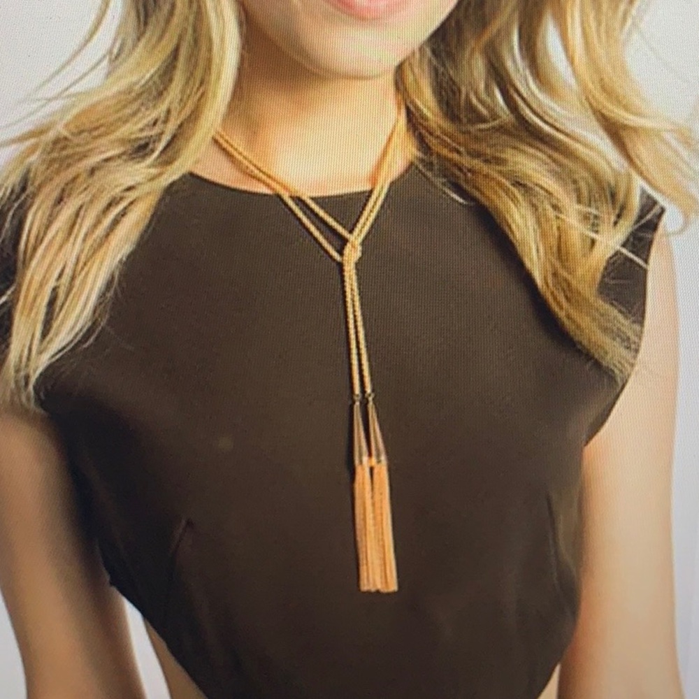 rose gold kendra scott phara necklace